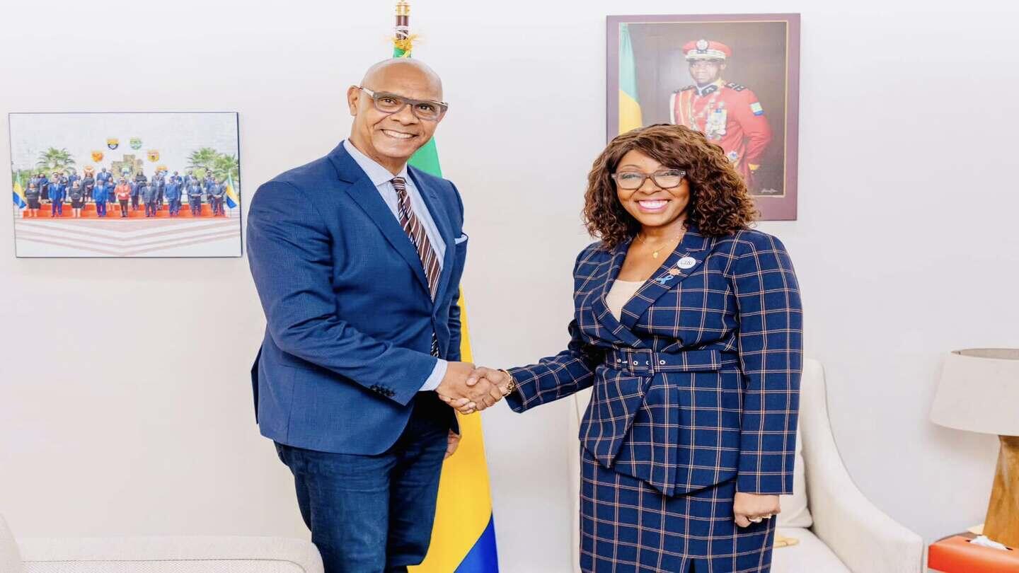Le representant resident UNFPA GABON et Madame Laurence NDONG, Ministre de la Communication et des médias. 