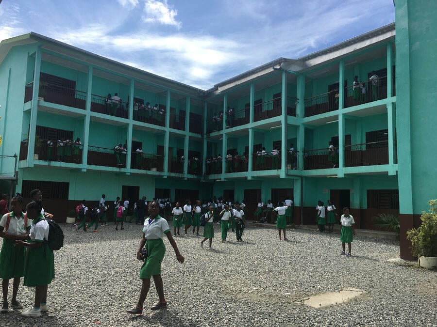 Vue des élèves du Lycée de l'alliance crétienne